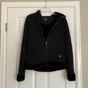 Mountain hardware jacket